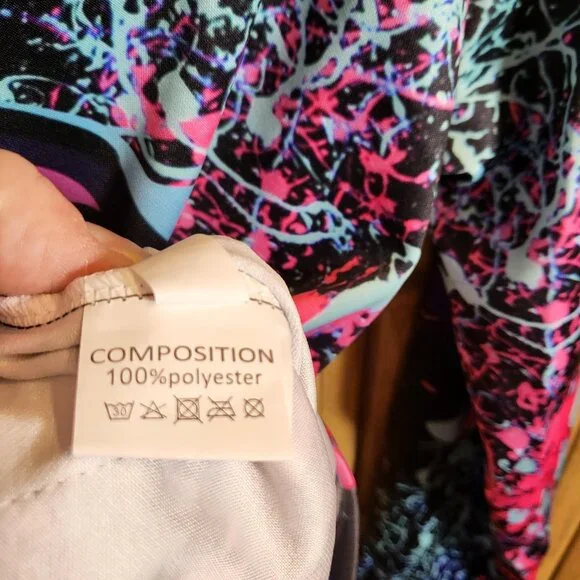 Among Us Kid's Hoodie Sweatshirt Medium Paint Splatter NEW - Picture 7 of 8